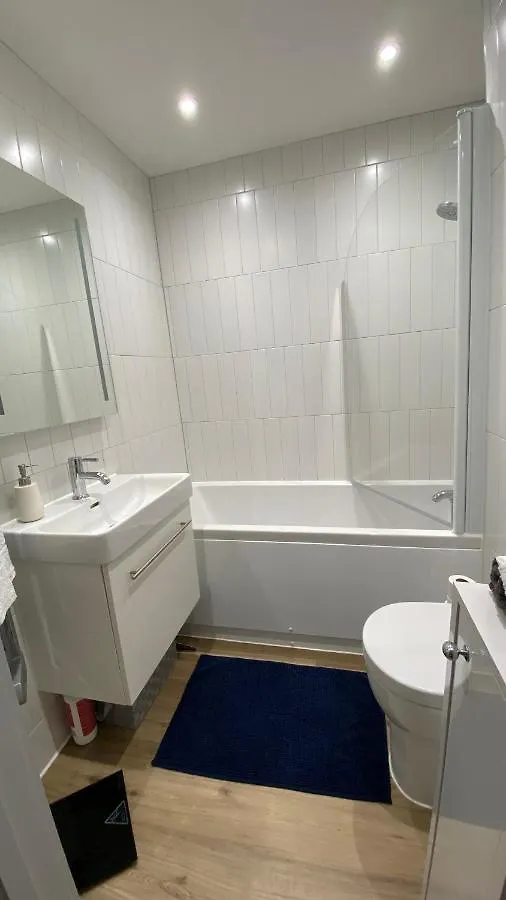 Modern Central Flat With Balcony & Free Parking On-Site Bournemouth 0*,  United Kingdom